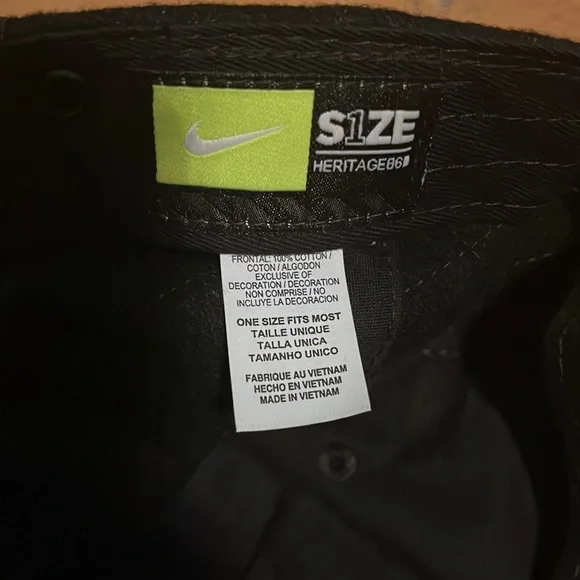 Nike hat - Picture 4 of 7